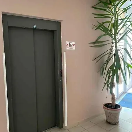 With A - C In 58342 Apartman *
